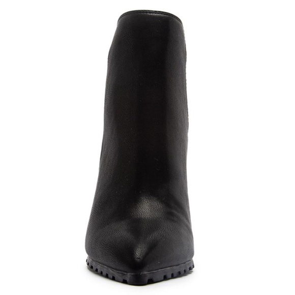 Qupid Signal Faux Leather Lug Sole Heeled Booties - Picture 3 of 5